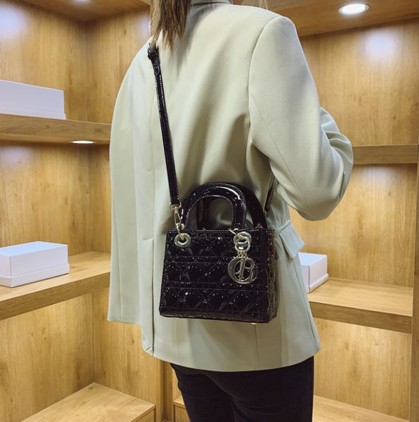 Класична жіноча сумка Dior Lady D-Lite 7 фото