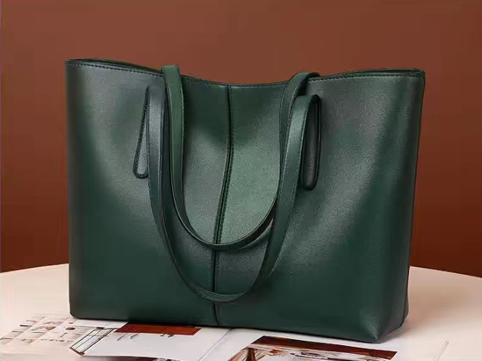 Стильна жіноча сумка-шопер 2024 28 фото
